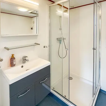 Stunning Stacaravan In Putten